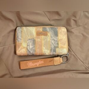 Wrangler Tan and Brown Patchwork Wallet